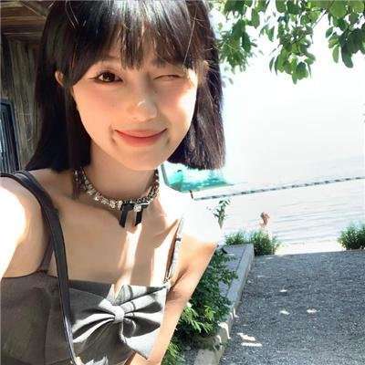 蜡像 封面